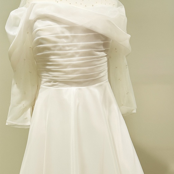 Chic White Satin Dress with Sheer Overlay - Picture 1 of 6